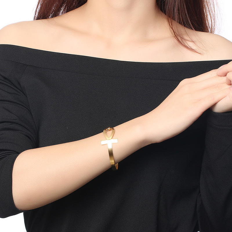 المرأة الصليب أساور ، مكافحة ا - مراجعة Women Fashion Egypt وسعره